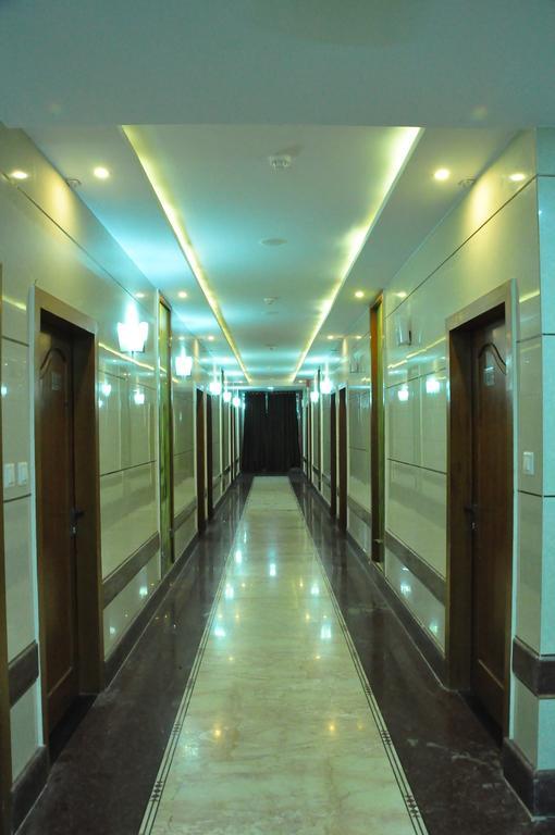 Hotel Basera Brij Bhoomi Vrindavan Ngoại thất bức ảnh